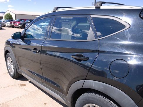 Used 2017 Hyundai Tucson SE AWD/4WD image 8