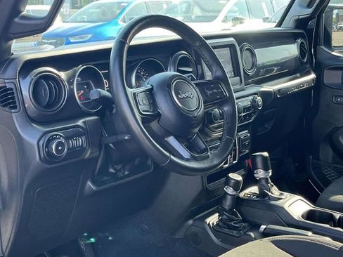 Used 2022 Jeep Wrangler Unlimited Sport AWD/4WD image 12