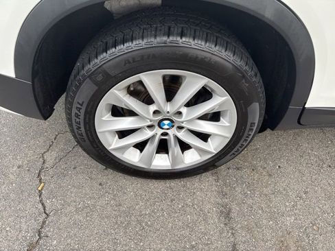 Used 2013 BMW X3 xDrive28i image 9