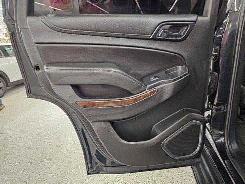 Used 2018 Chevrolet Tahoe LT w/ RST Edition AWD/4WD image 23