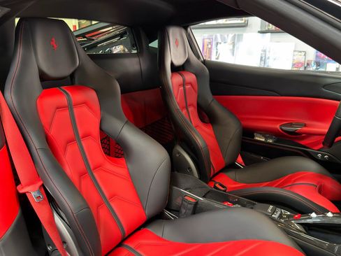 Used 2017 Ferrari 488 GTB RWD image 29