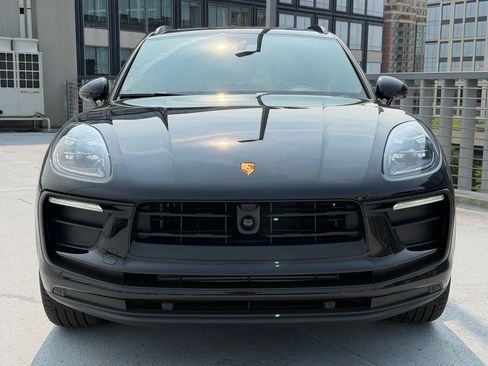 Used 2026 Porsche Macan AWD/4WD image 6