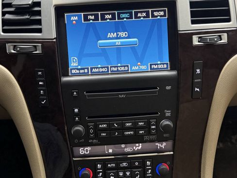 Used 2009 Cadillac Escalade AWD image 27