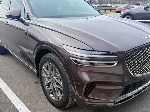 Used 2023 Genesis GV70 2.5T w/ Advanced Package image 4