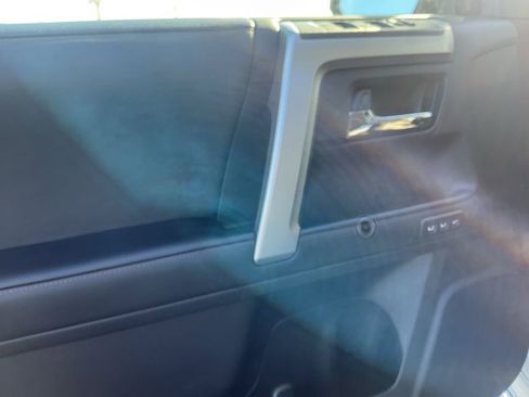 Used 2023 Toyota 4Runner Limited image 10