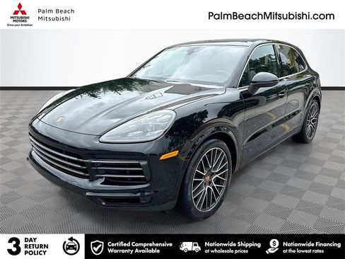 Used 2019 Porsche Cayenne S w/ Premium Plus Package image 1