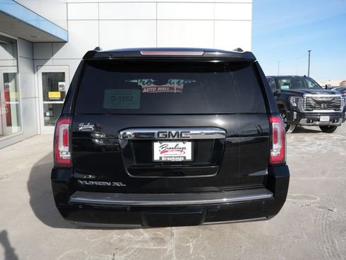 Used 2019 GMC Yukon XL Denali w/ Open Road Package image 39