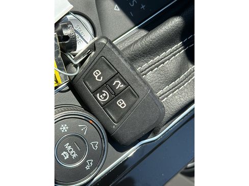 Used 2023 Volkswagen Atlas Cross Sport SEL AWD/4WD image 38