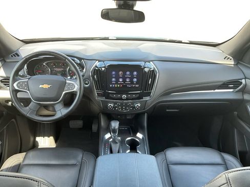 Used 2023 Chevrolet Traverse LT AWD/4WD image 17