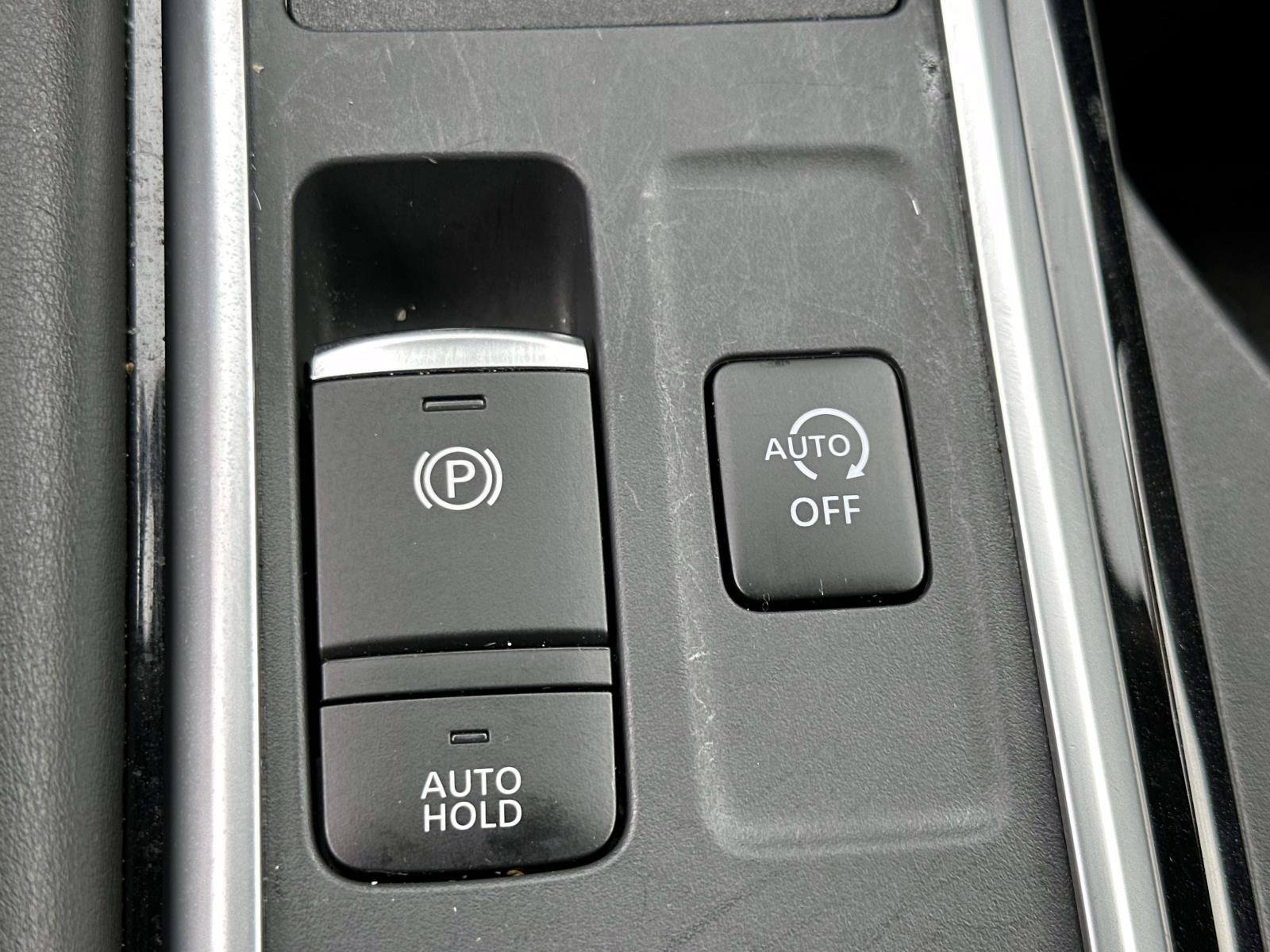 Certified 2024 Nissan Pathfinder SV w/ Black Appearance Package AWD/4WD image 28