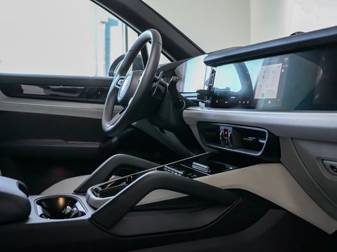 New 2026 Porsche Cayenne E-Hybrid image 33