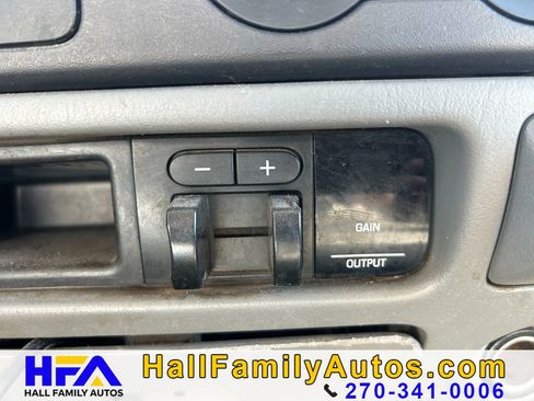 Used 2006 Ford F350 XL image 22