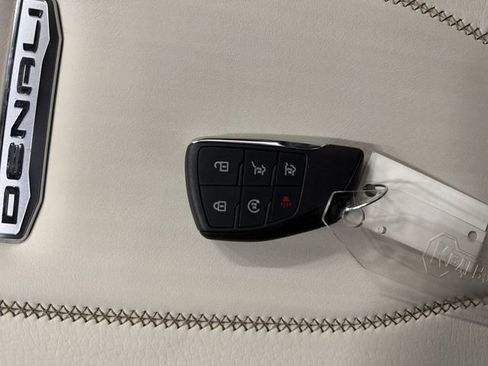 New 2026 GMC Yukon XL Denali w/ Sun & Power Step Package AWD/4WD image 36