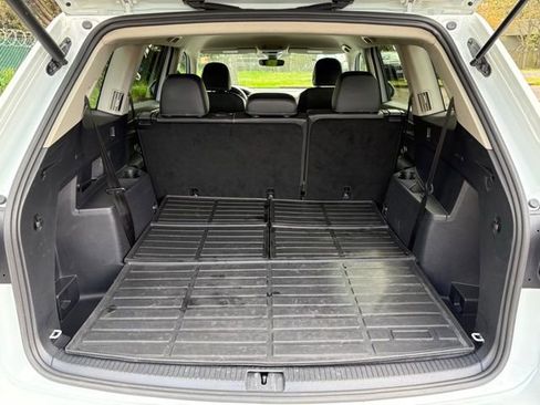 Used 2024 Volkswagen Atlas SE image 25