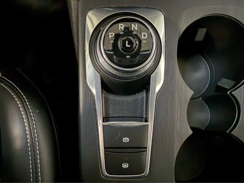 Used 2025 Ford Escape Platinum image 23