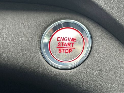 Certified 2025 Acura RDX SH-AWD w/ Advance Package image 30