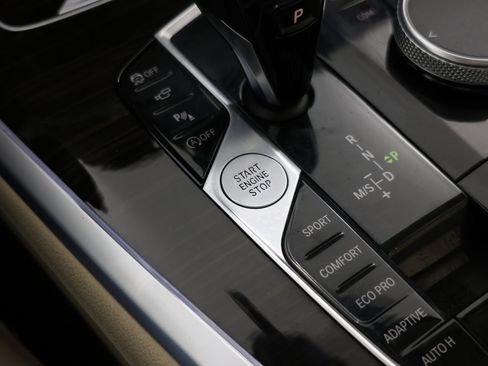 Used 2019 BMW X7 xDrive50i w/ Premium Package image 21