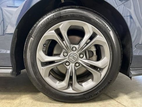 Certified 2024 Honda Accord EX image 12