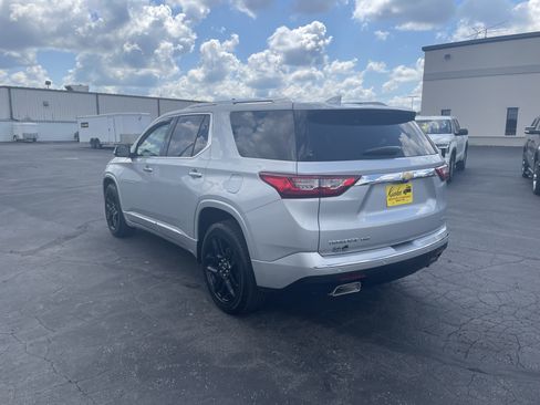 Used 2019 Chevrolet Traverse Premier AWD/4WD image 6