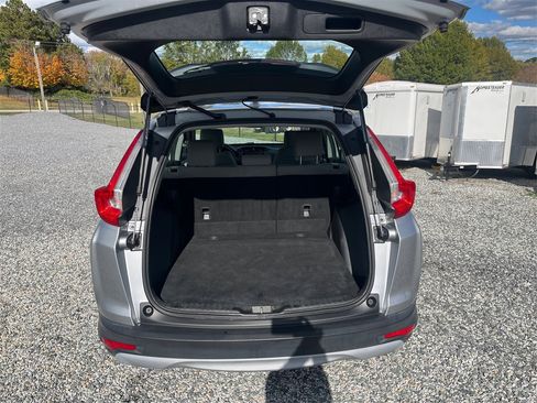 Used 2017 Honda CR-V LX image 13