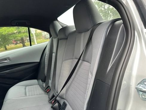 Used 2026 Toyota Corolla SE FWD image 6