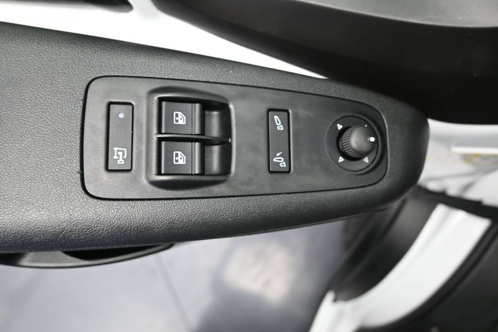 Used 2025 RAM ProMaster 2500 w/ Convenience Group FWD image 17