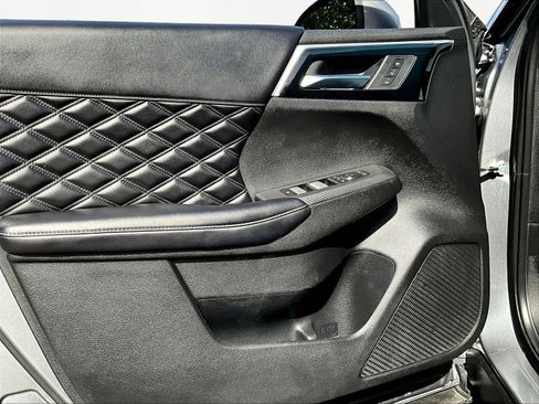 Used 2022 Mitsubishi Outlander SEL FWD image 20