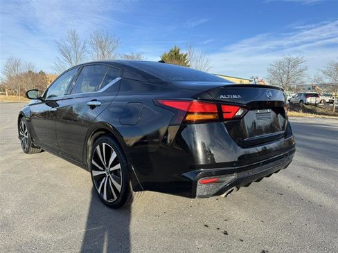 Used 2019 Nissan Altima 2.5 SV image 4