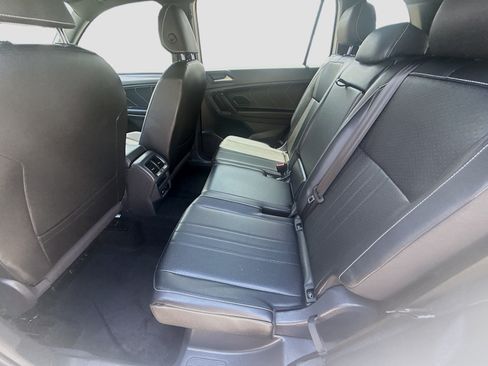 Used 2023 Volkswagen Tiguan SE R-Line FWD image 23
