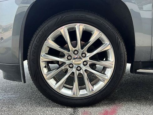Used 2019 Cadillac Escalade ESV Luxury AWD/4WD image 21