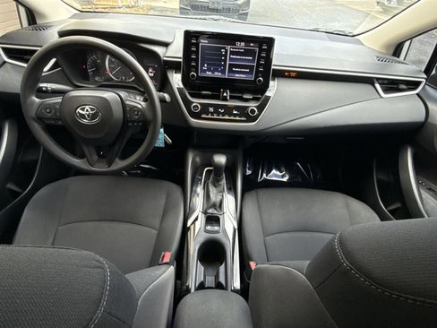 Used 2020 Toyota Corolla LE image 22