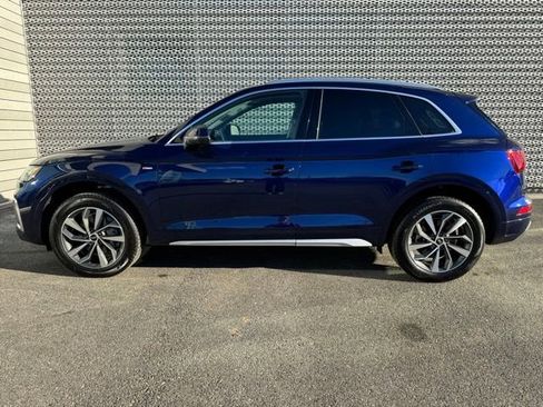 Certified 2025 Audi Q5 2.0T Premium Plus image 2