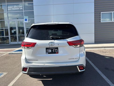 Used 2019 Toyota Highlander Limited Platinum AWD/4WD image 6