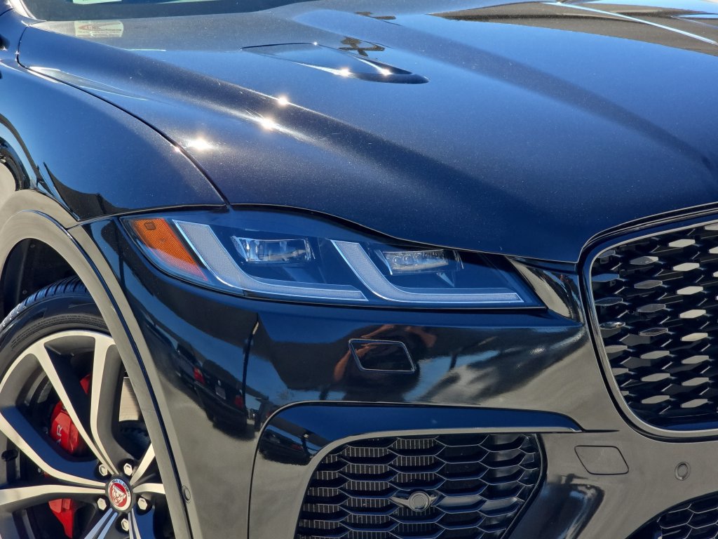 Used 2022 Jaguar F-PACE SVR AWD/4WD image 35