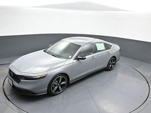 Certified 2024 Honda Accord Sport image 32