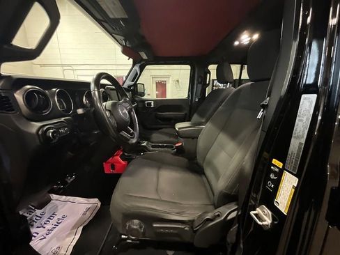 Used 2022 Jeep Wrangler Unlimited Sport image 4