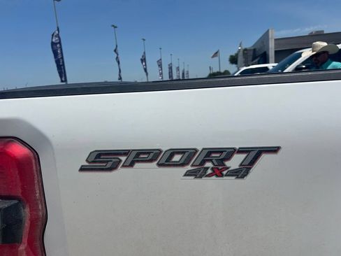 Used 2023 Ford F350 Lariat w/ Lariat Ultimate Package AWD/4WD image 8