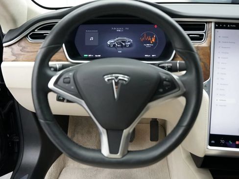 Used 2017 Tesla Model S 75D AWD/4WD image 26