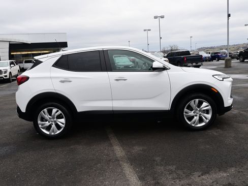 Used 2024 Buick Encore GX Preferred w/ Comfort Package image 5