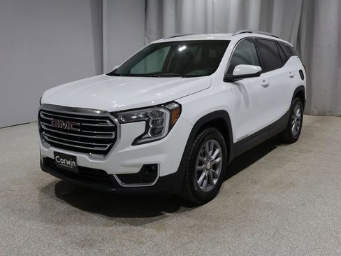 Used 2024 GMC Terrain SLT AWD/4WD image 6