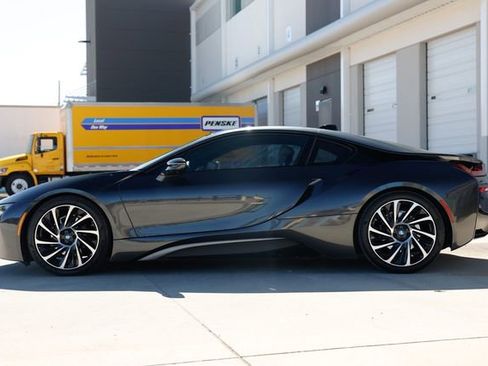 Used 2015 BMW i8 Pure Impulse World image 7