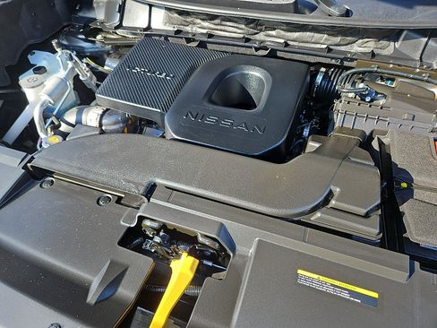 Certified 2025 Nissan Murano SV image 27