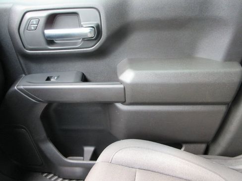 Certified 2024 Chevrolet Silverado 1500 Custom Trail Boss w/ LPO, Dark Essentials Package AWD/4WD image 30