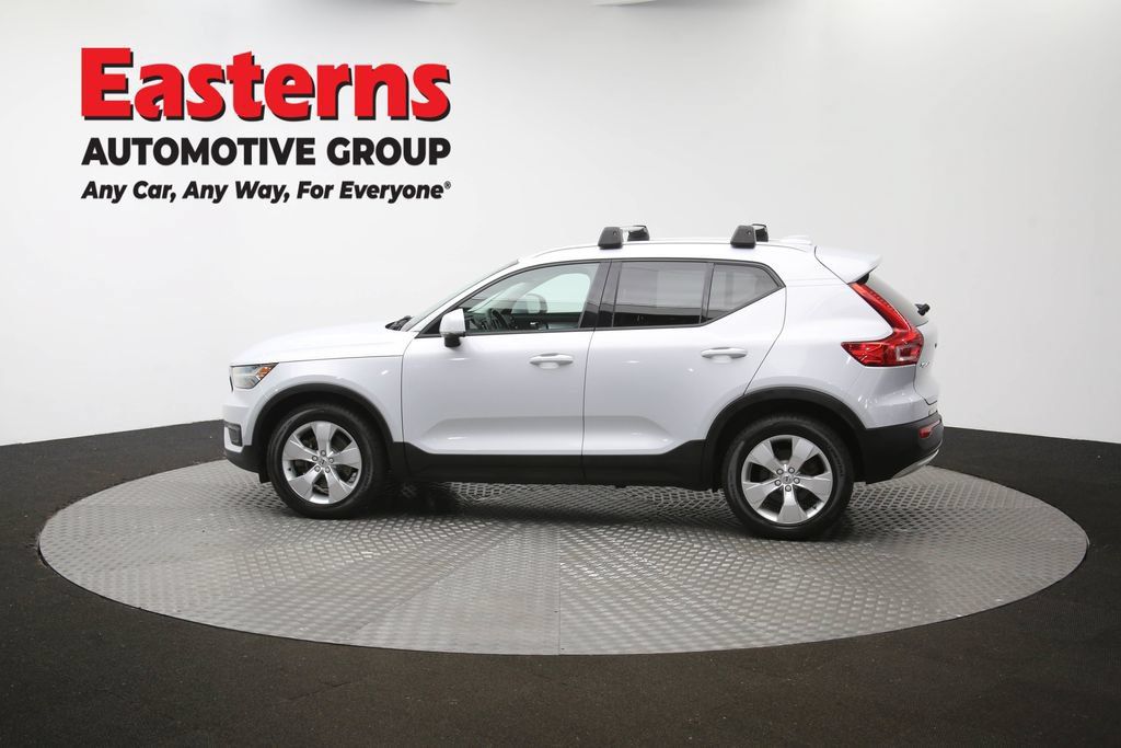 Used 2021 Volvo XC40 T4 Momentum FWD image 61
