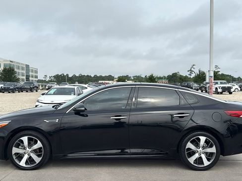 Used 2019 Kia Optima S w/ S Panoramic Sunroof Package FWD image 2