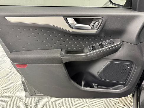 Used 2020 Ford Escape SE AWD/4WD image 9