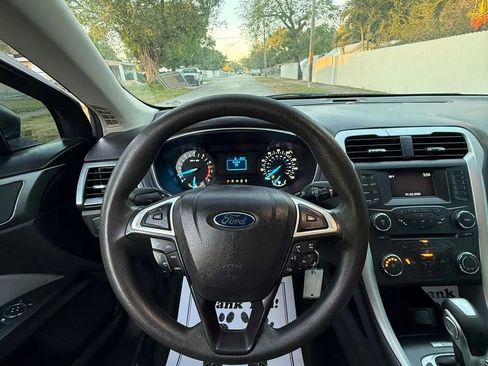 Used 2015 Ford Fusion S image 8