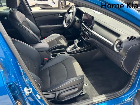 Certified 2022 Kia Forte GT-Line FWD image 25
