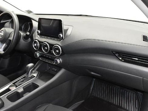 Certified 2025 Nissan Sentra SV FWD image 24