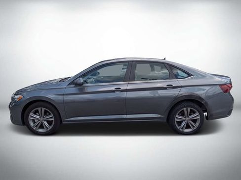 Used 2024 Volkswagen Jetta SE FWD image 6